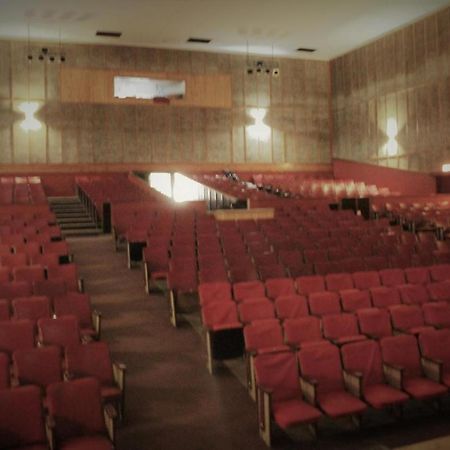 Backstage Theatre Room Tsumeb Buitenkant foto